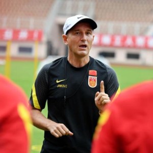 彩票开奖走势图-津媒：国足暂不会换帅 战泰韩结果将决定扬帅去留